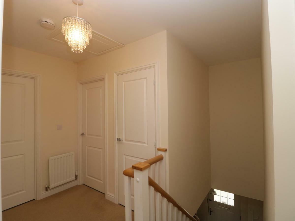 House Martins Villa Devizes Exterior photo
