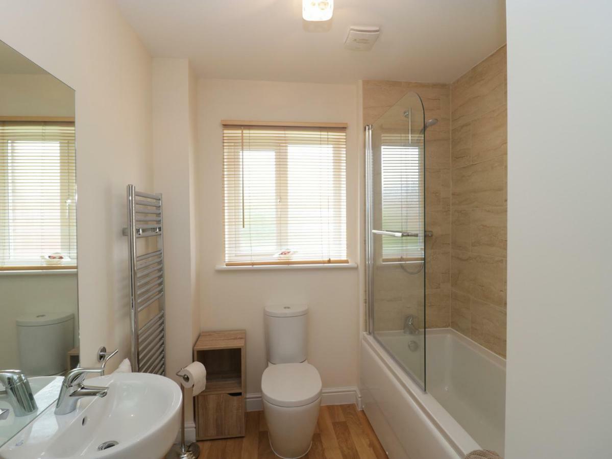 House Martins Villa Devizes Exterior photo