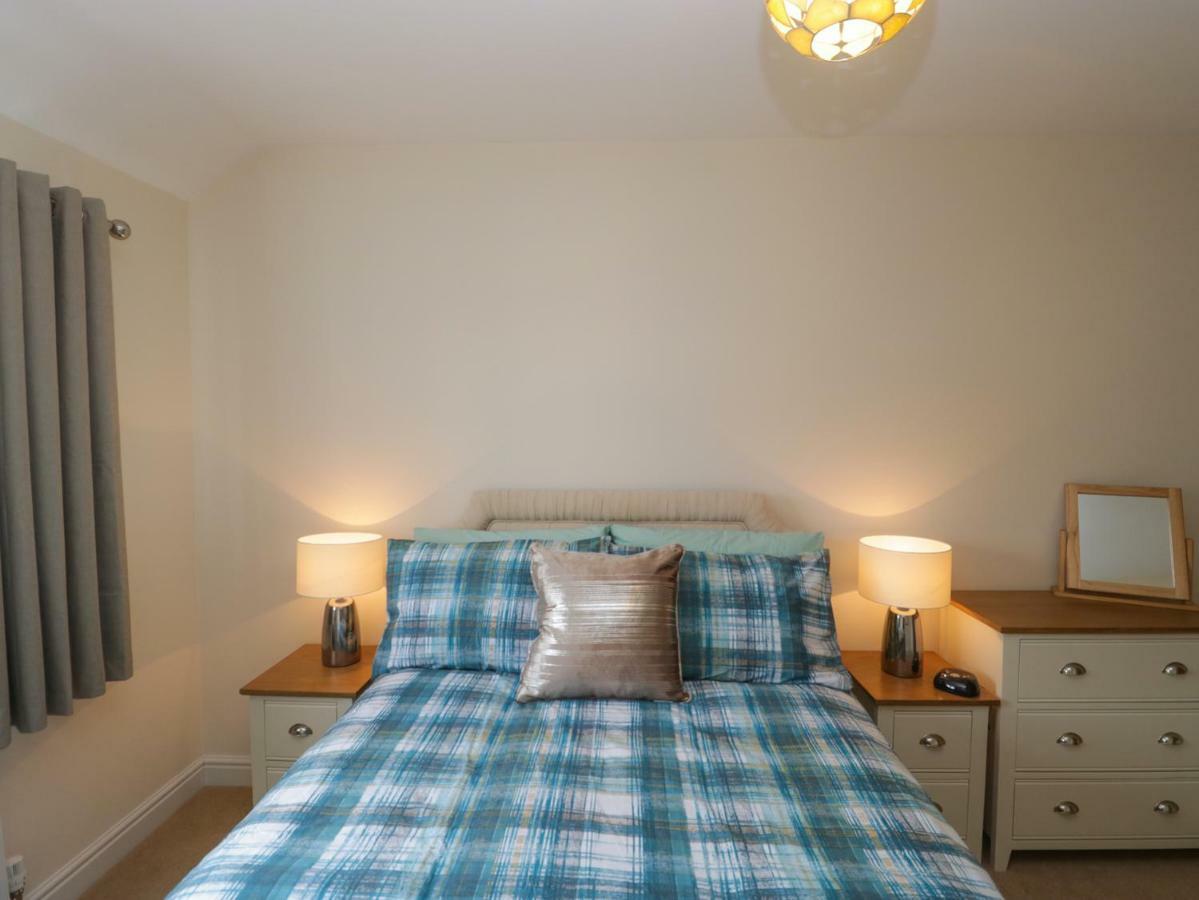 House Martins Villa Devizes Exterior photo