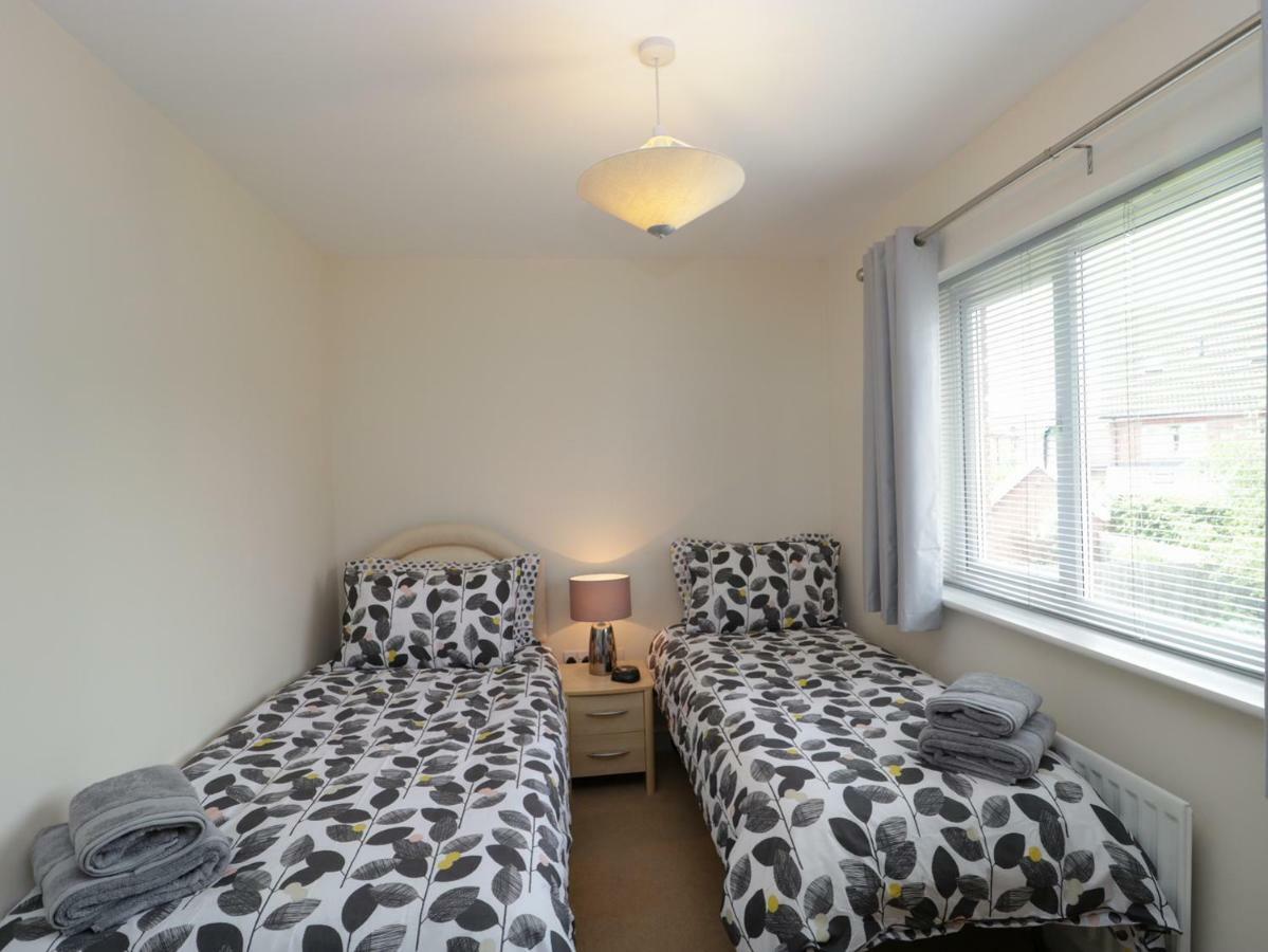 House Martins Villa Devizes Exterior photo