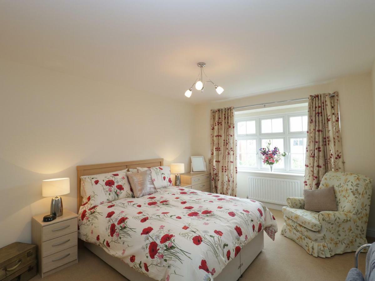 House Martins Villa Devizes Exterior photo
